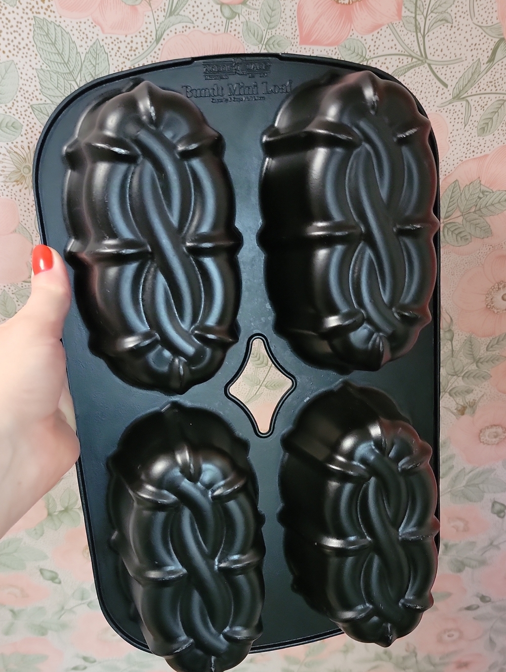 Vintage Nordic Ware Celtic Braided Knot Mini Loaf Pan